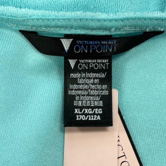Victoria’s Secret NWT On Point Turquoise Lipsmacker Cropped Racerback Terry Tank - Picture 8 of 10
